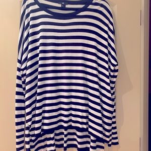 H & M black and white stripe shirt